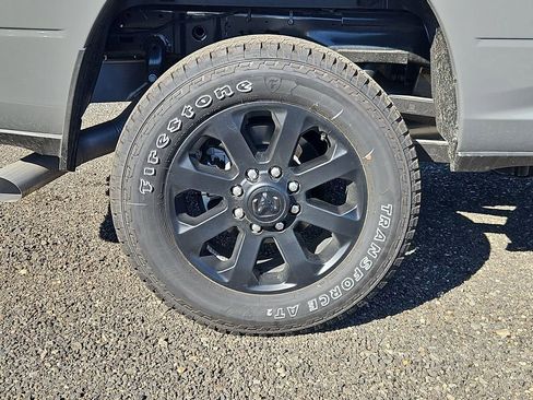 New 2026 RAM 2500 Laramie AWD/4WD image 9