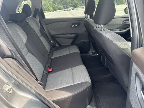 Used 2021 Nissan Rogue SV FWD image 20