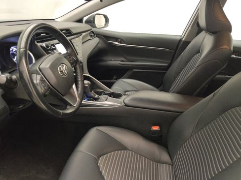 Used 2019 Toyota Camry SE image 17