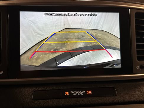 Used 2022 Kia Sportage LX image 18