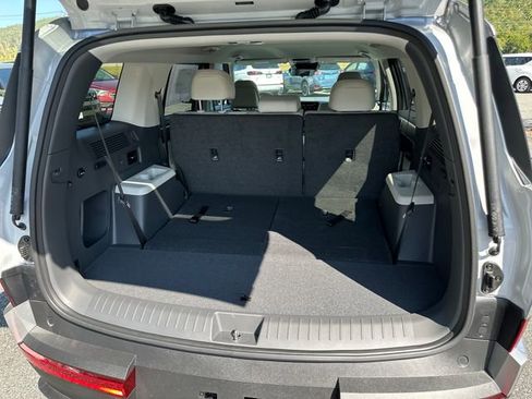 New 2026 Hyundai Santa Fe SEL image 36