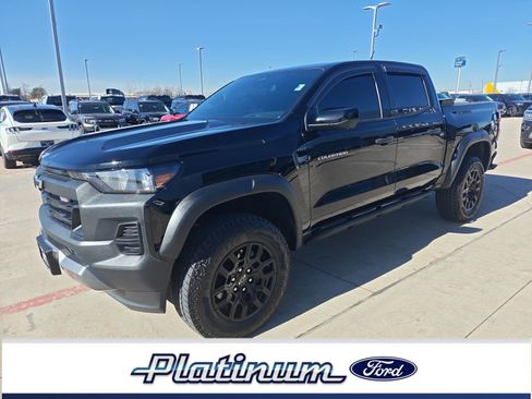 Used 2024 Chevrolet Colorado Trail Boss w/ Technology Package image 1