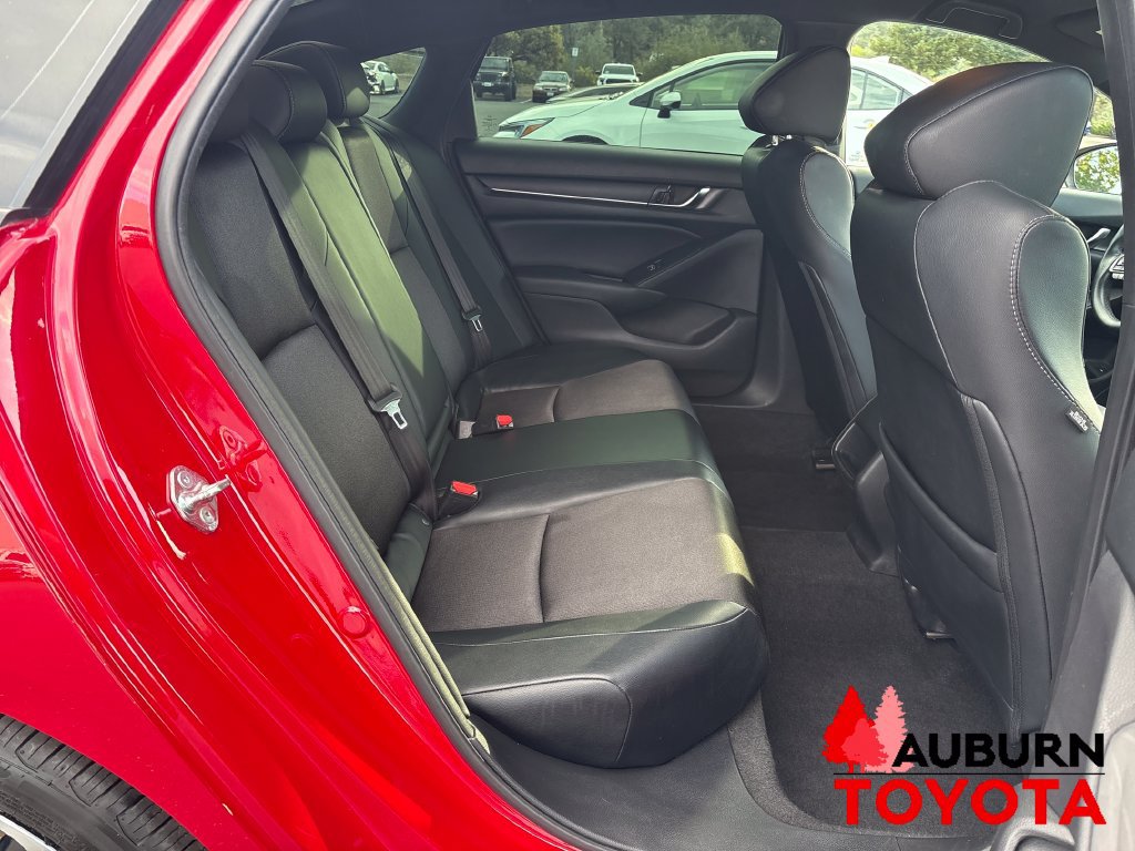 Used 2018 Honda Accord Sport image 20