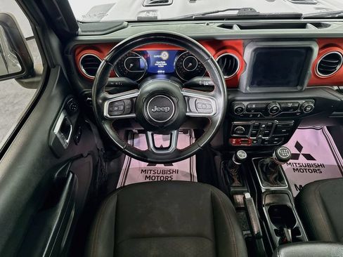 Used 2020 Jeep Wrangler Unlimited Rubicon AWD/4WD image 22