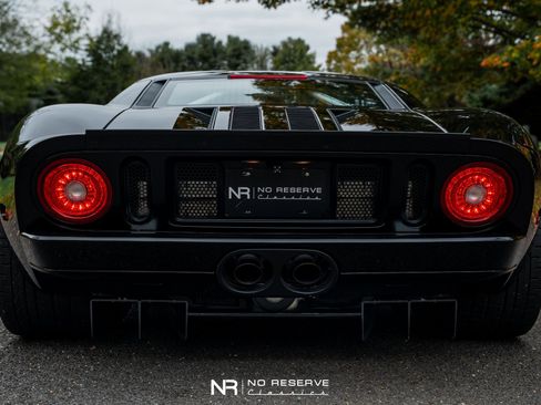 Used 2005 Ford GT image 24