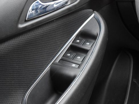 Used 2017 Chevrolet Cruze LT w/ Convenience Package image 19