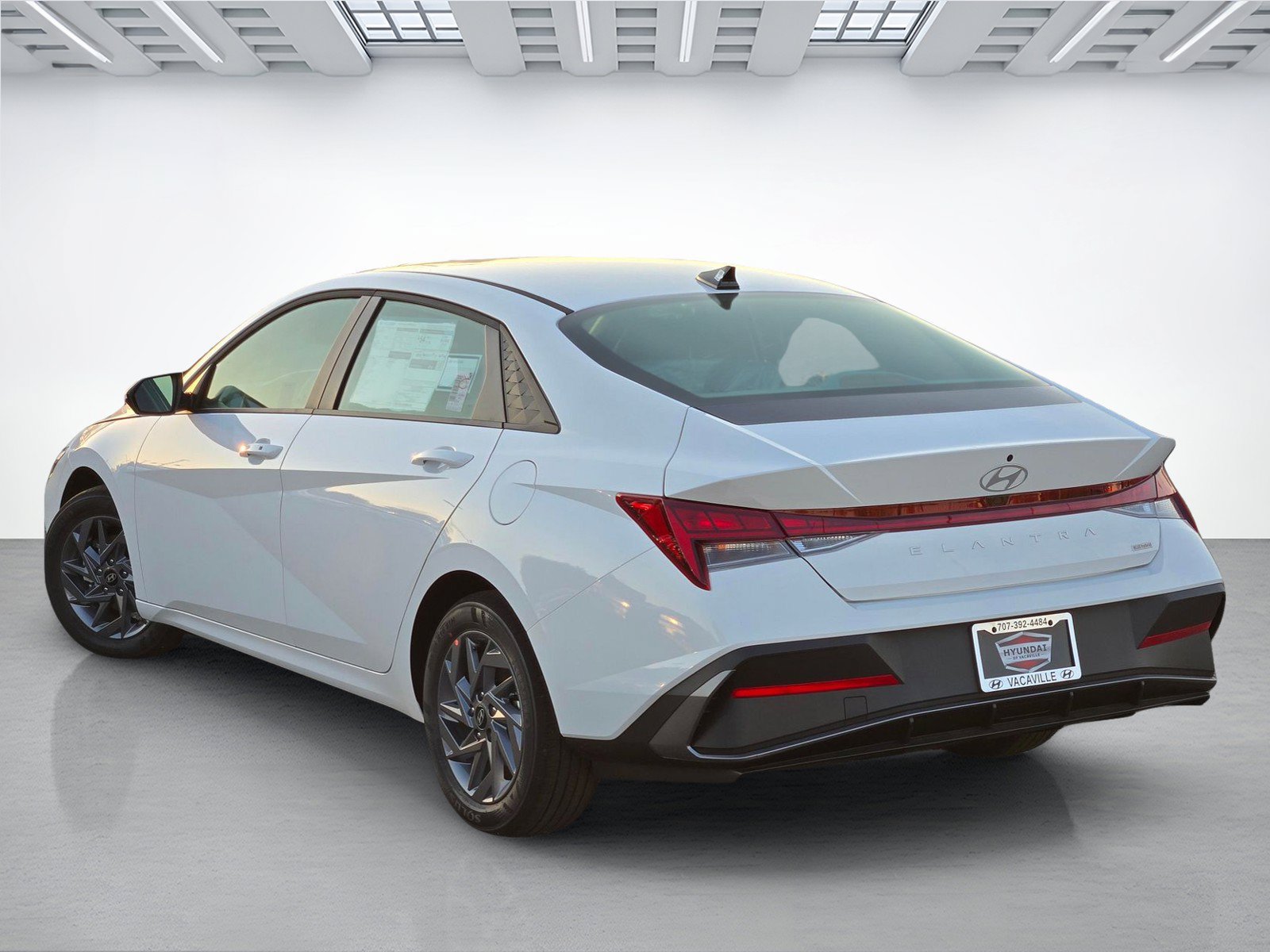 New 2026 Hyundai Elantra Hybrid FWD image 6