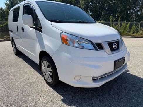 Used 2021 Nissan NV200 SV w/ Back Door Glass Package FWD image 3