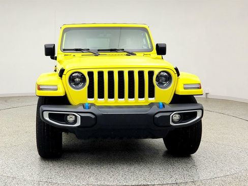 Used 2023 Jeep Wrangler Unlimited Sahara w/ Cold Weather Group AWD/4WD image 2