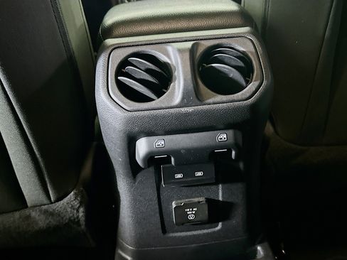 Used 2023 Jeep Wrangler Unlimited Rubicon 4xe w/ Cold Weather Group AWD/4WD image 27