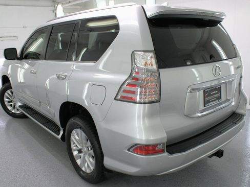 Used 2018 Lexus GX 460 Premium w/ Premium Package AWD/4WD image 31