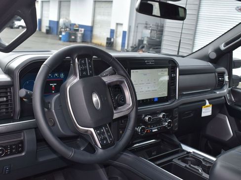 New 2026 Ford F450 Platinum image 9