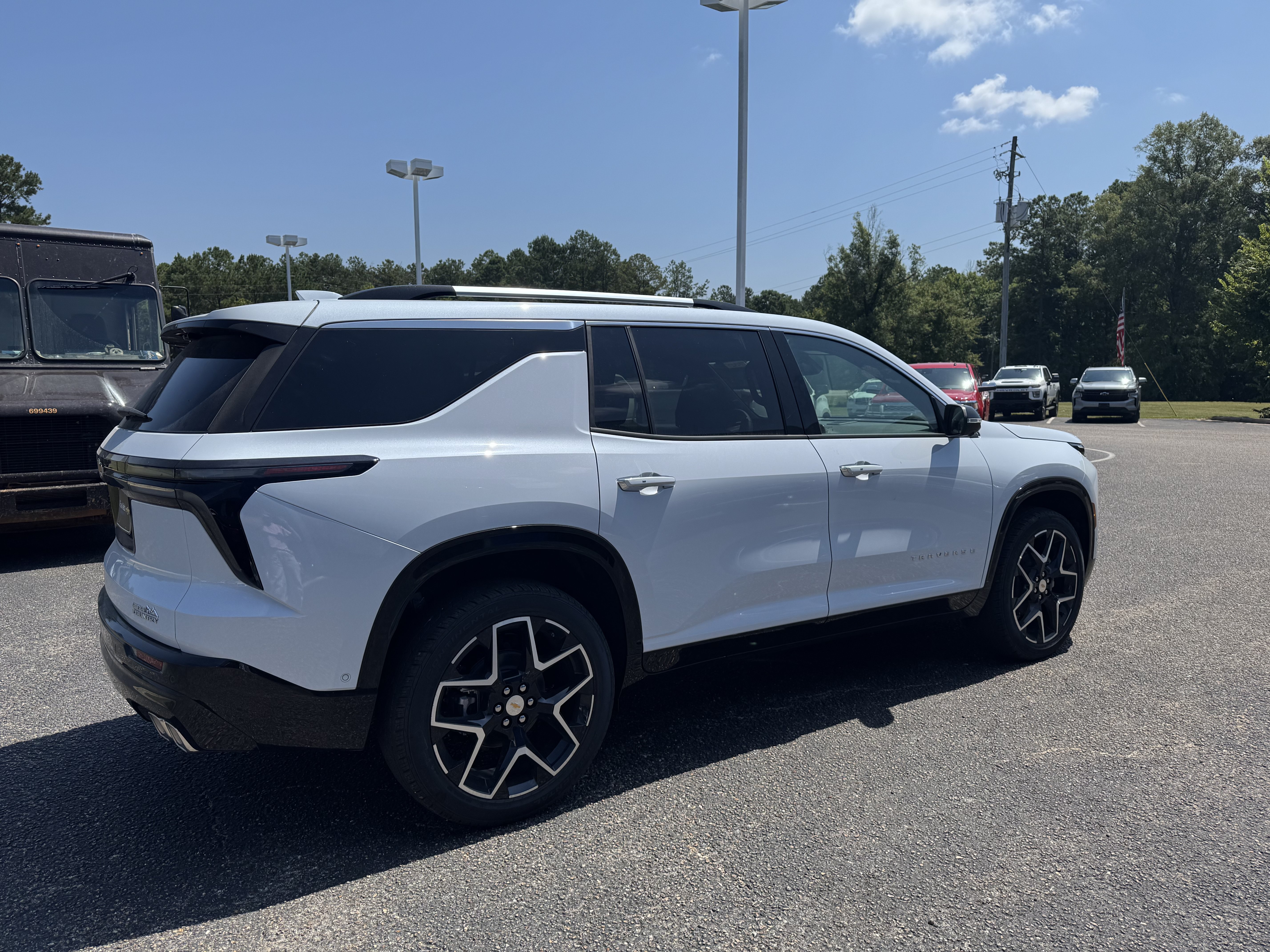 New 2026 Chevrolet Traverse High Country FWD image 29