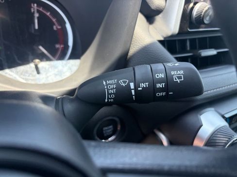 Used 2025 Toyota RAV4 XLE FWD image 16