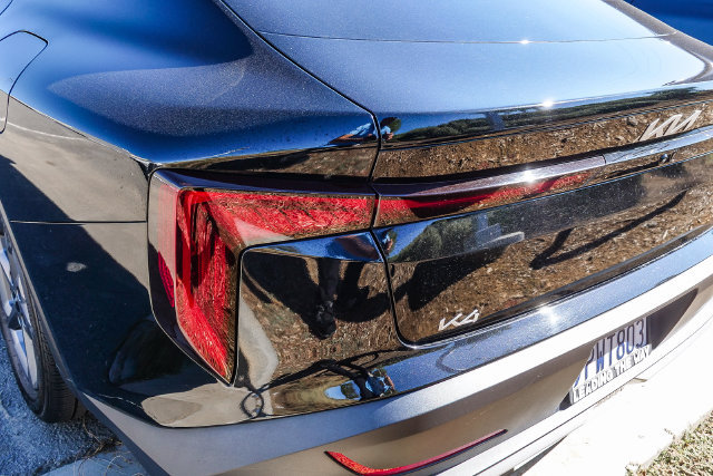 Certified 2025 Kia K4 FWD image 11