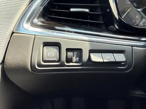 Used 2021 Cadillac XT6 Premium Luxury AWD/4WD image 25