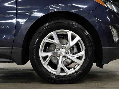Used 2018 Chevrolet Equinox Premier FWD image 38