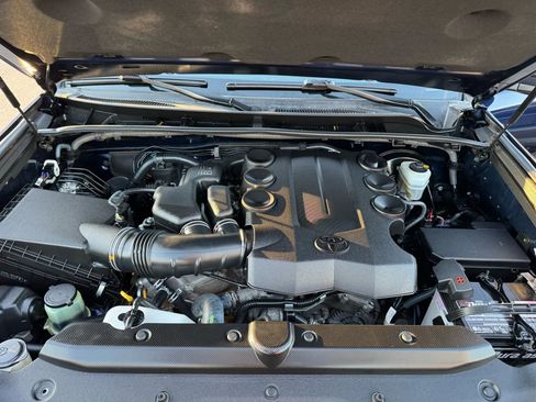 Used 2016 Toyota 4Runner SR5 Premium image 40