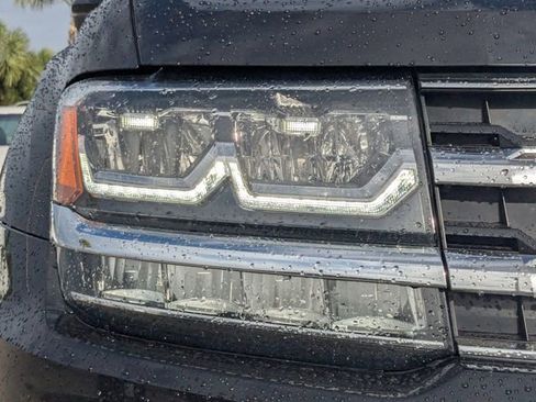 Used 2019 Volkswagen Atlas SE w/ Panoramic Sunroof Package AWD/4WD image 9
