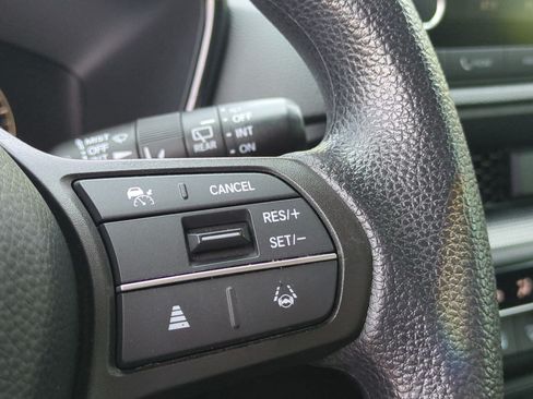 Used 2023 Honda CR-V EX image 19