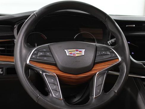 Certified 2022 Cadillac XT5 Premium Luxury image 7