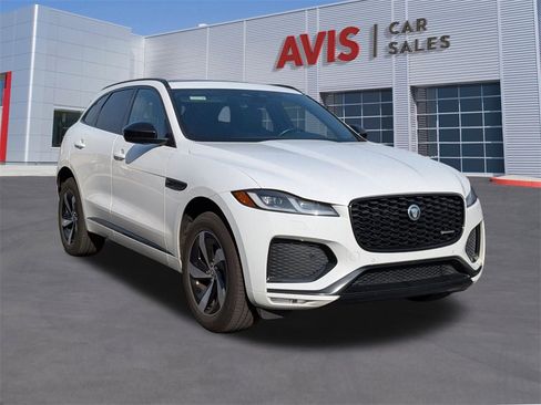 Used 2024 Jaguar F-PACE R-Dynamic S image 3