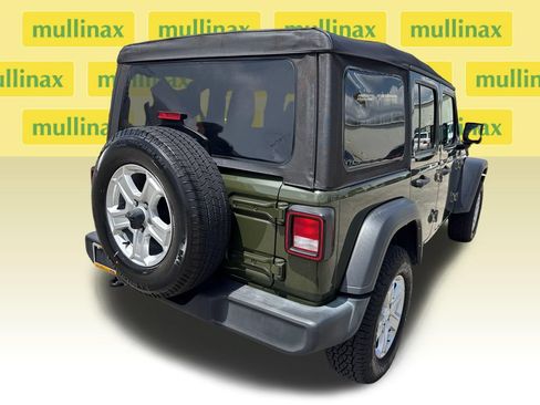 Used 2022 Jeep Wrangler Unlimited Sport AWD/4WD image 4