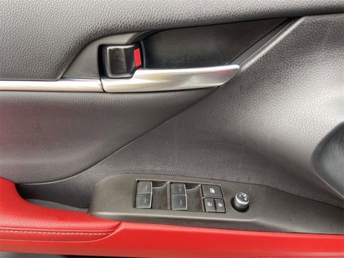 Used 2024 Toyota Camry XSE image 13