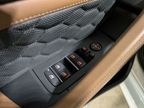 Used 2024 BMW X6 M Competition w/ Executive Package image 23