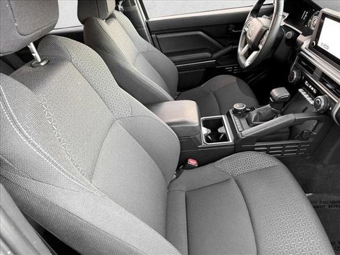 Certified 2025 Toyota 4Runner SR5 AWD/4WD image 19