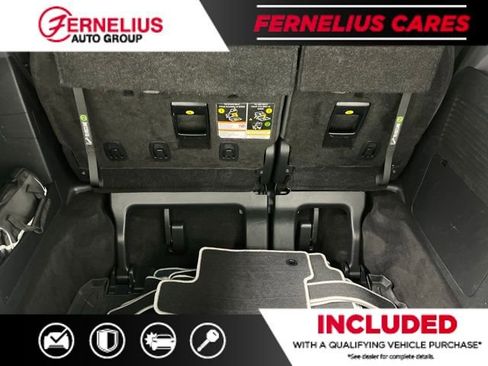 Used 2023 Toyota Sienna XSE AWD/4WD image 11