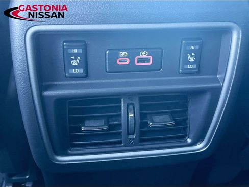 Used 2024 Nissan Murano SL image 35