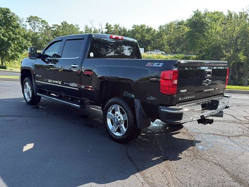 Used 2016 Chevrolet Silverado 2500 LTZ w/ Duramax Plus Package AWD/4WD image 3