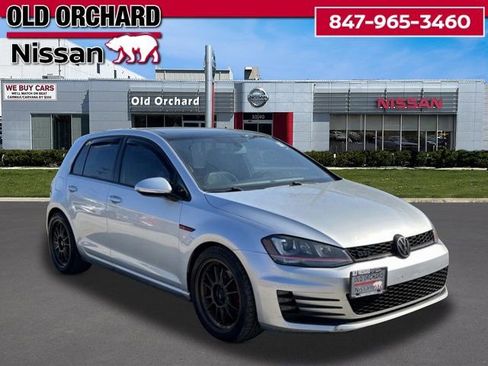 Used 2015 Volkswagen GTI SE w/ Lighting Package (SEL) FWD image 3