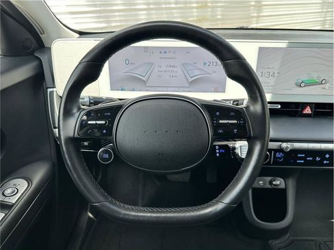 Used 2024 Hyundai Ioniq 5 SEL AWD/4WD image 17