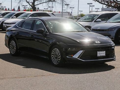 New 2025 Hyundai Sonata Limited image 6