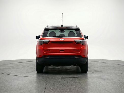 Used 2025 Jeep Compass Limited AWD/4WD image 7