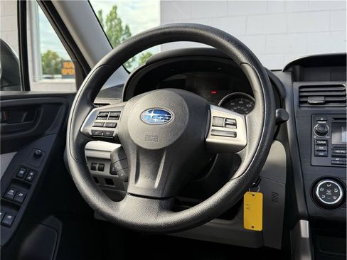 Used 2015 Subaru Forester 2.5i Premium w/ Popular Package #1 AWD/4WD image 9
