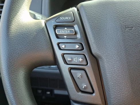 Used 2023 Nissan Frontier SV AWD/4WD image 22