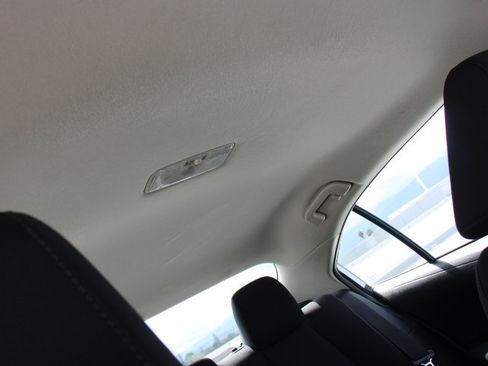 Certified 2022 Toyota Corolla LE FWD image 18