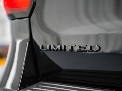 Used 2024 Ford Expedition Max Limited image 23