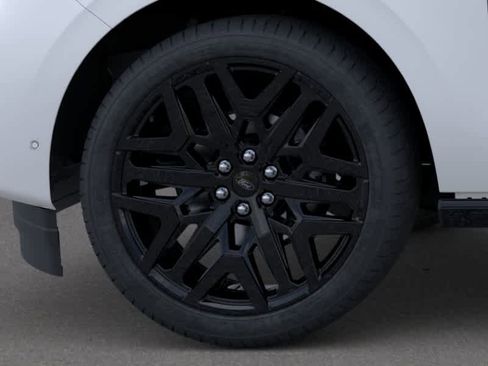 New 2026 Ford Expedition Platinum AWD/4WD image 19