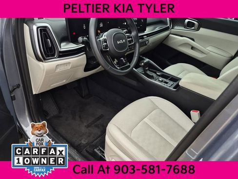 Certified 2025 Kia Sorento S w/ Panoramic Sunroof Package FWD image 21
