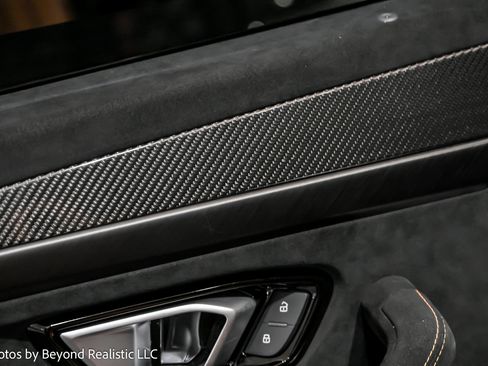 Used 2024 Lamborghini Urus Performante image 16