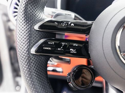 Used 2022 Mercedes-Benz SL 63 AMG 4MATIC image 12