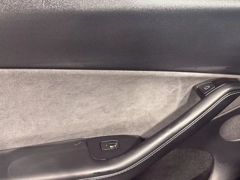 Used 2024 Tesla Model Y Long Range RWD image 11