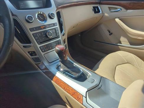 Used 2010 Cadillac CTS Luxury RWD image 16
