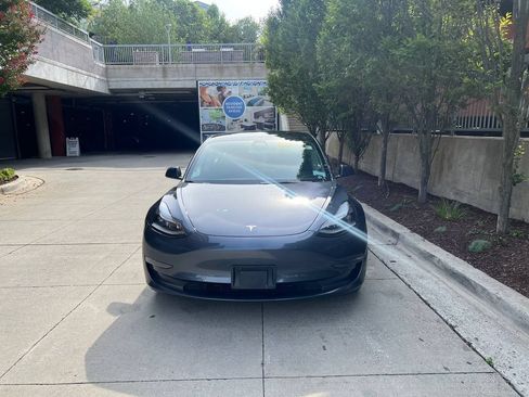 Used 2022 Tesla Model 3 Long Range AWD/4WD image 2