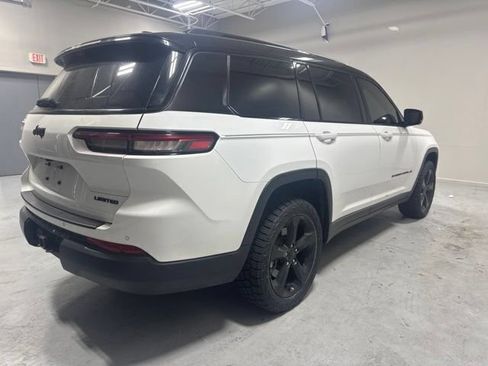 Used 2024 Jeep Grand Cherokee L Limited w/ Luxury Tech Group II RWD image 5