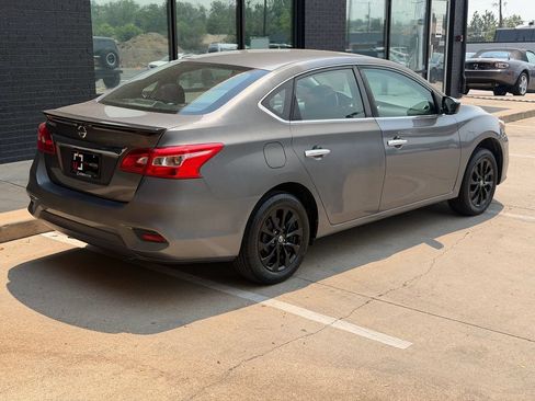 Used 2018 Nissan Sentra S w/ S Midnight Style Package FWD image 10
